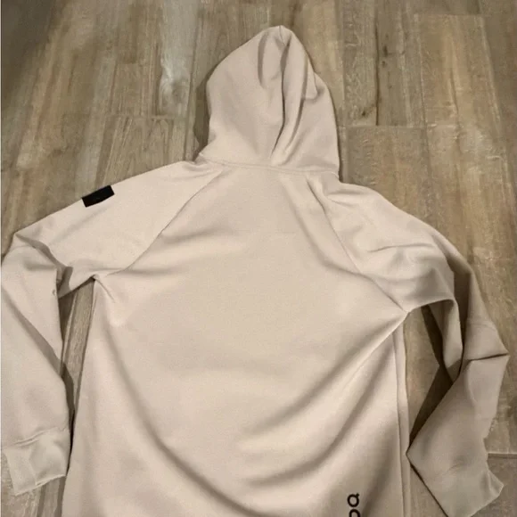 On running on cloud men’s hoodie medium like new condition - Picture 4 of 7